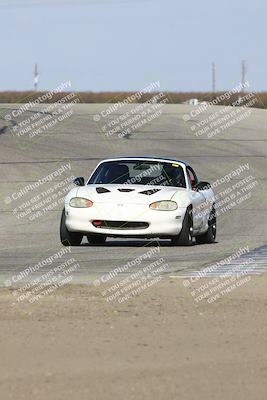 media/Nov-16-2024-CalClub SCCA (Sat) [[641f3b2761]]/Group 1/Race (Outside Grapevine)/